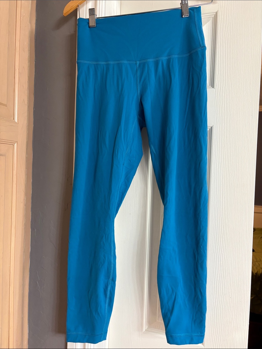 Lululemon High Rise Contour Fit Leggings